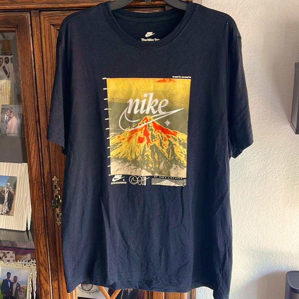 Men’s Nike T-Shirt Black Size XL